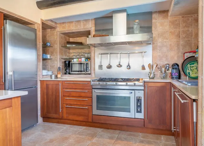 Villa Pou Dels Escarabats